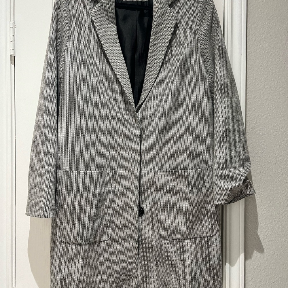 Gray Houndstooth Long Coat